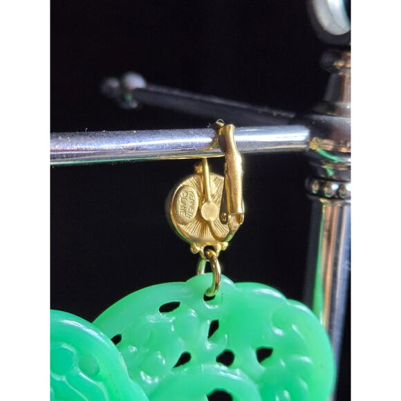 Vintage Kenneth Jay Lane KJL BALI Carved Green Statement Earrings - Picture 6 of 10